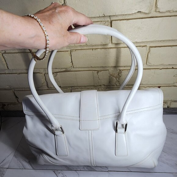 Vintage Coach Soho White Leather Handbag Purse Medium - Picture 4 of 12